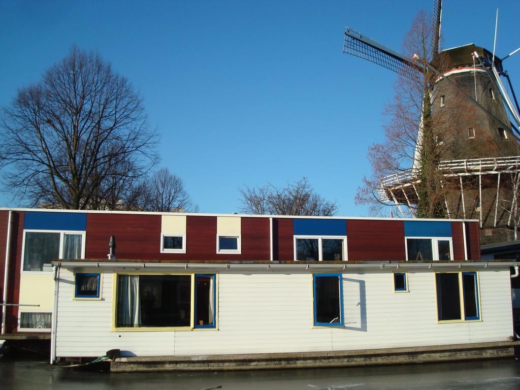 Houseboat Under The Mill Hotel Amsterdam Zewnętrze zdjęcie